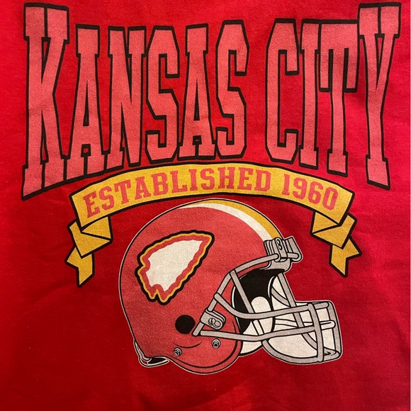NEW Kansas City Chiefs women’s crewneck sweatshirt - Picture 4 of 4